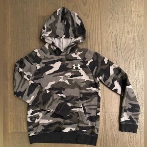 Boys Under Armor camo print hoodie